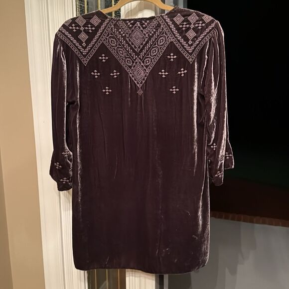 Johnny Was by JWTA Shoba Velvet
Coffee Bean Tunic - XS - NWT - Picture 3 of 15